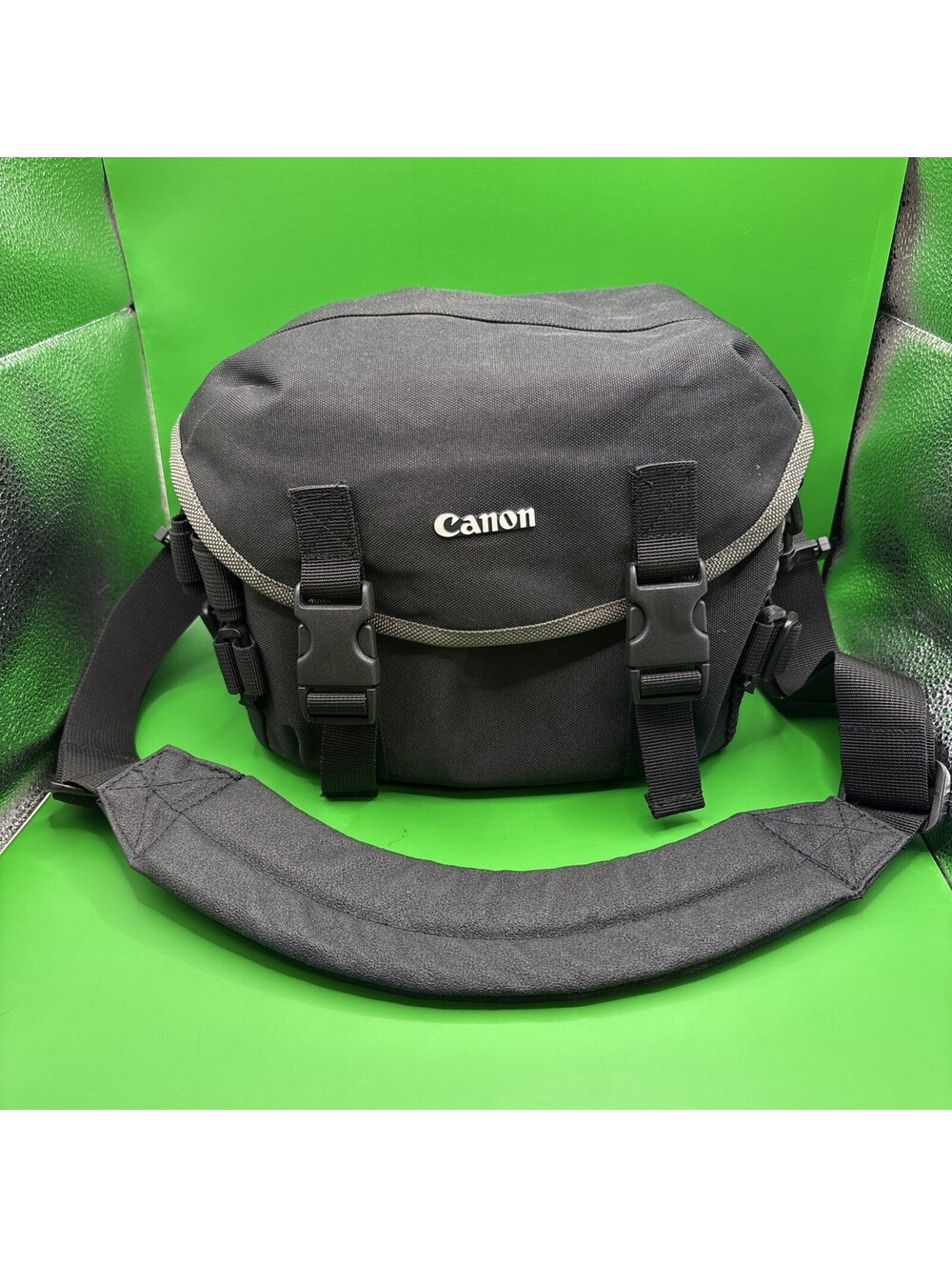 Canon Padded Camera Carry/Shoulder Bag with Strap - Black
